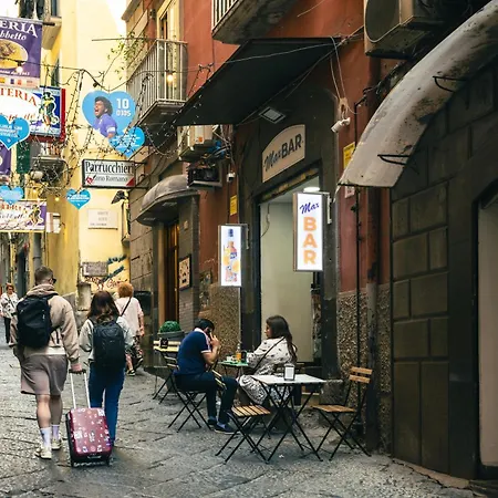 Song House Centro Storico 7 Pax * Neapol